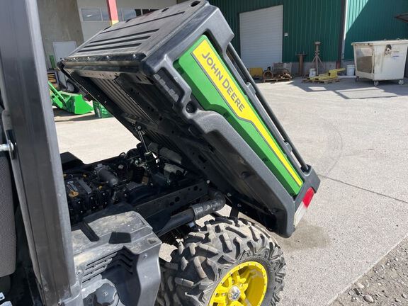 2022 John Deere XUV835R ATV