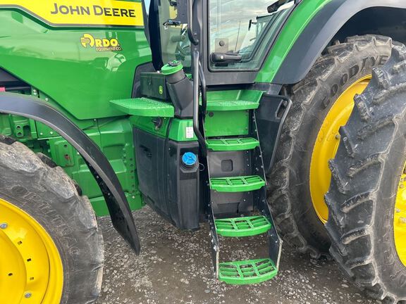 2023 John Deere 8R 310 Tractor