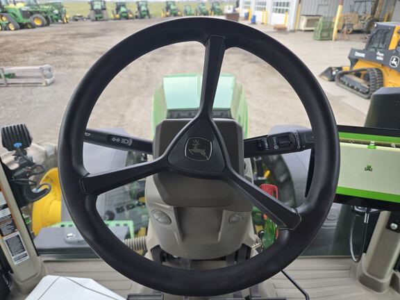 2024 John Deere 8R 370 Tractor