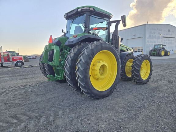 2023 John Deere 8R 370 Tractor