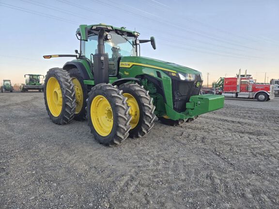 2023 John Deere 8R 370 Tractor