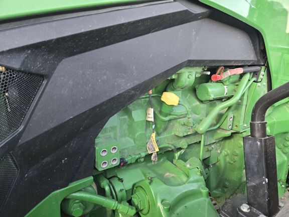 2023 John Deere 8R 370 Tractor