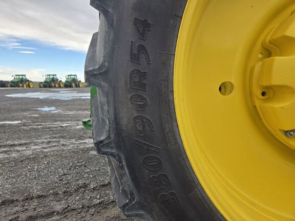 2024 John Deere 8R 370 Tractor