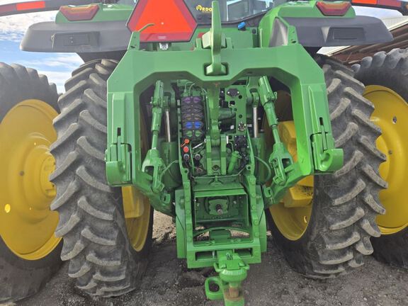 2024 John Deere 8R 370 Tractor