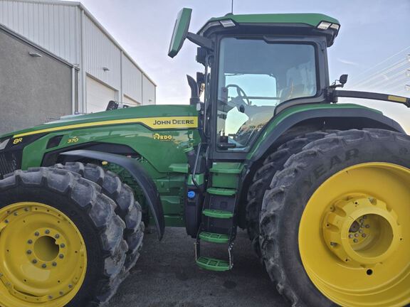 2024 John Deere 8R 370 Tractor