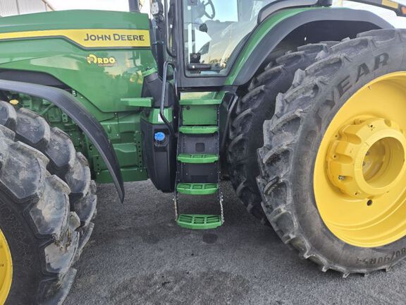 2024 John Deere 8R 370 Tractor