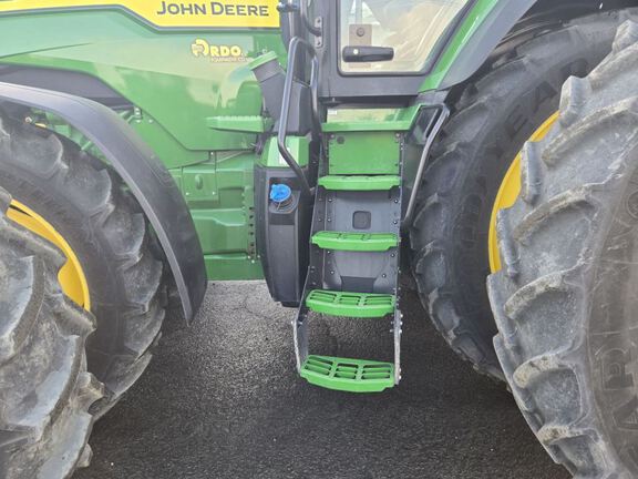 2024 John Deere 8R 370 Tractor