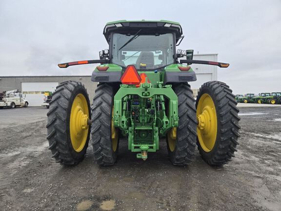 2023 John Deere 8R 370 Tractor