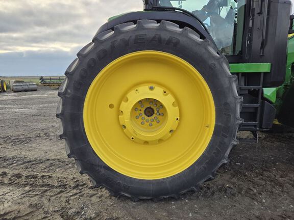 2024 John Deere 8R 370 Tractor