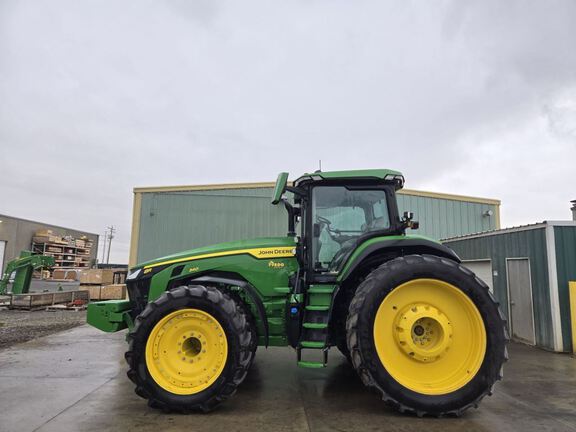 2023 John Deere 8R 340 Tractor