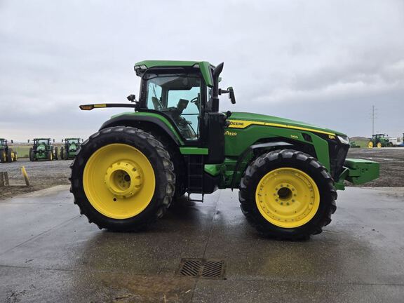 2023 John Deere 8R 340 Tractor