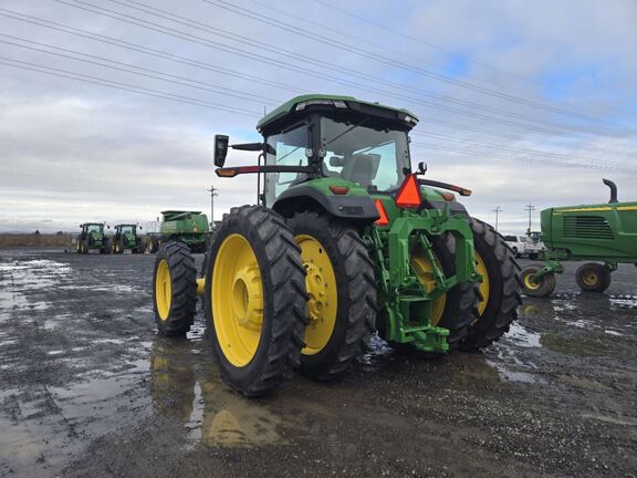 2023 John Deere 8R 370 Tractor