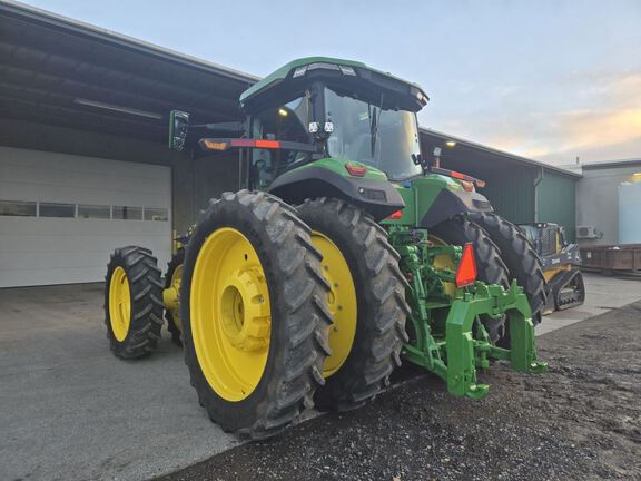 2023 John Deere 8R 370 Tractor