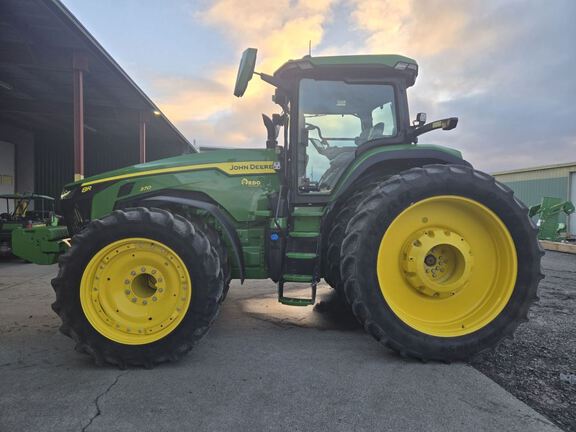 2023 John Deere 8R 370 Tractor