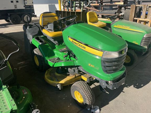 2013 John Deere X300R Garden Tractor