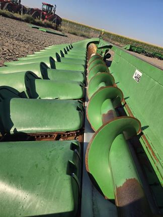 2010 John Deere 612C Header Corn Head