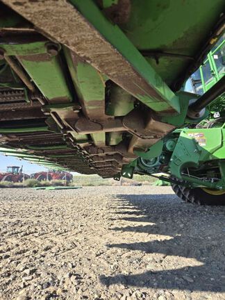 2010 John Deere 612C Header Corn Head