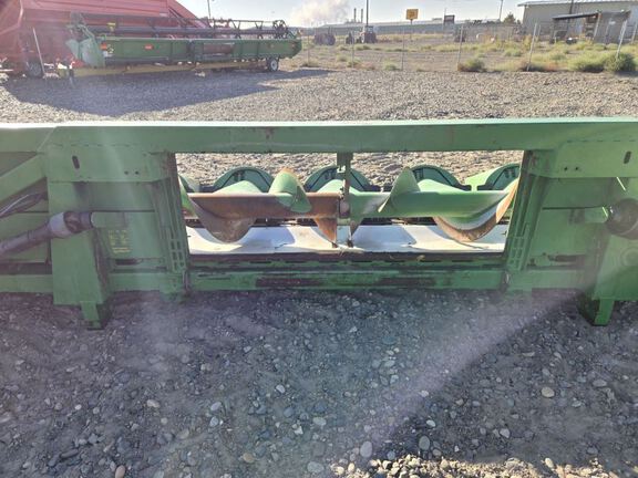 2010 John Deere 612C Header Corn Head
