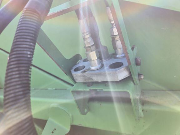 2010 John Deere 612C Header Corn Head