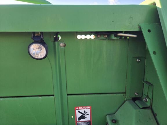 2010 John Deere 612C Header Corn Head