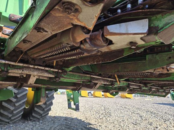 2010 John Deere 612C Header Corn Head