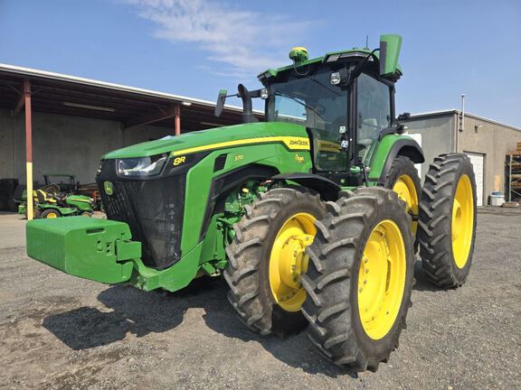 2023 John Deere 8R 370 Tractor