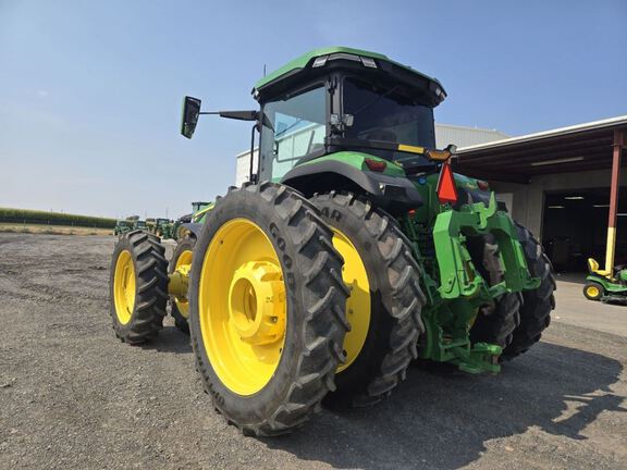 2023 John Deere 8R 370 Tractor