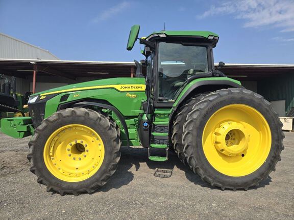 2023 John Deere 8R 370 Tractor