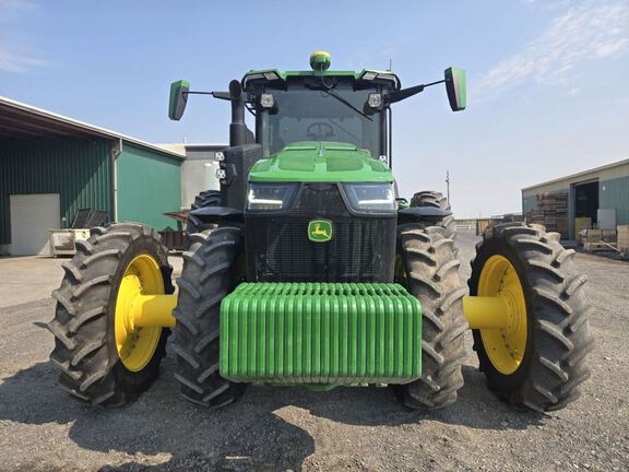 2023 John Deere 8R 370 Tractor