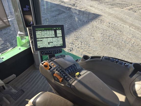 2024 John Deere 9RX 640 Tractor Rubber Track