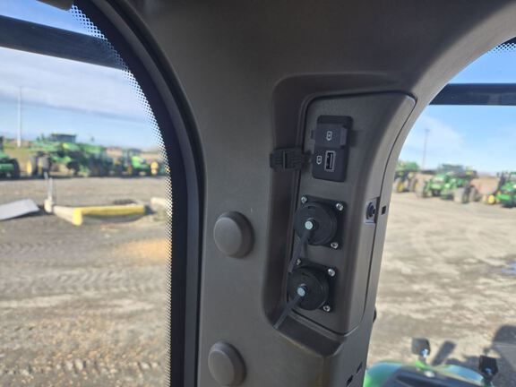 2024 John Deere 9RX 640 Tractor Rubber Track