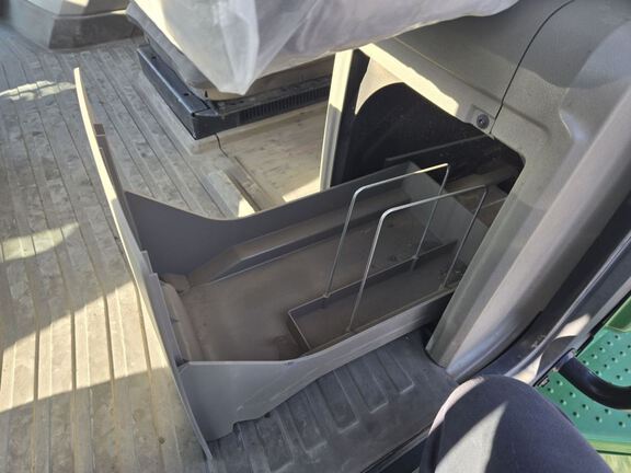 2024 John Deere 9RX 640 Tractor Rubber Track