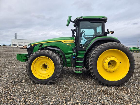 2025 John Deere 8R 370 Tractor