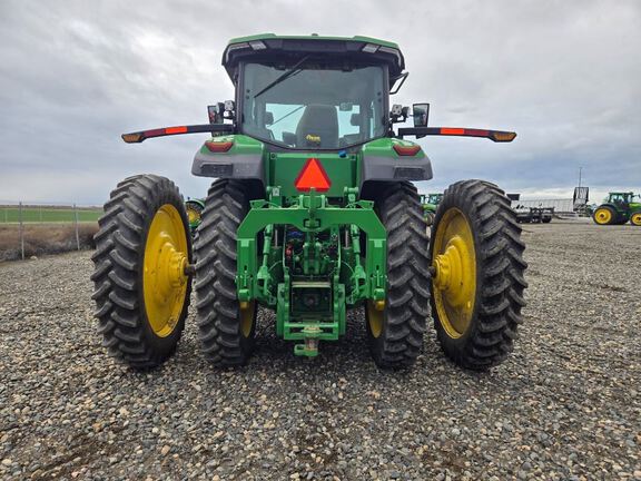 2025 John Deere 8R 370 Tractor
