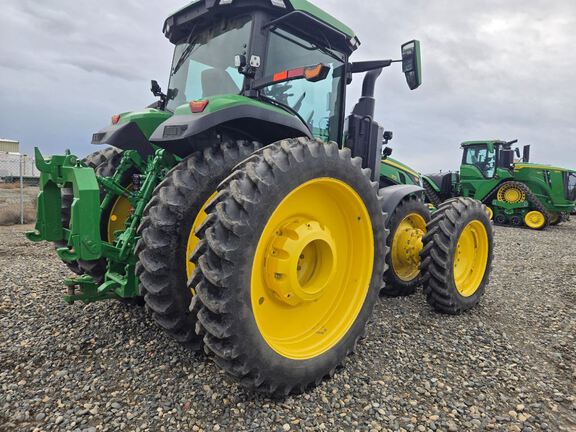 2025 John Deere 8R 370 Tractor
