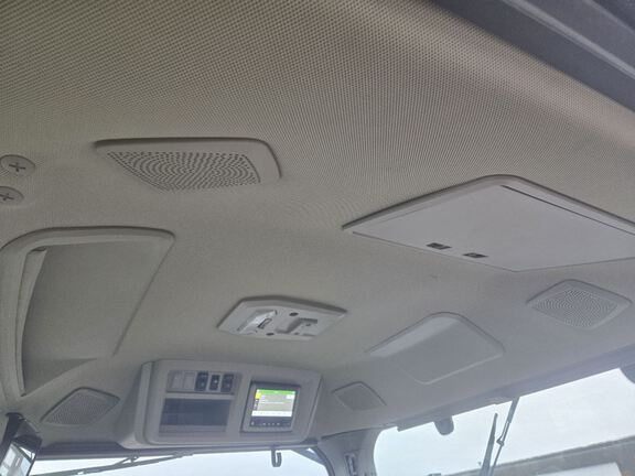 2025 John Deere 8R 340 Tractor