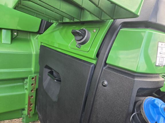 2025 John Deere 8RX 410 Tractor Rubber Track