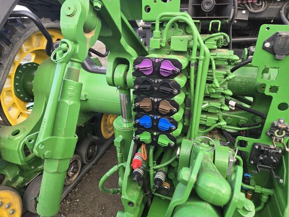 2025 John Deere 8RX 410 Tractor Rubber Track