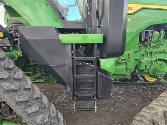 2025 John Deere 8RX 410 Tractor Rubber Track