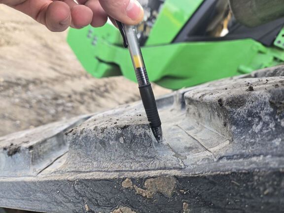 2025 John Deere 8RX 410 Tractor Rubber Track