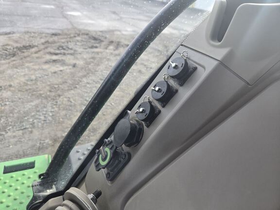 2025 John Deere 8RX 410 Tractor Rubber Track