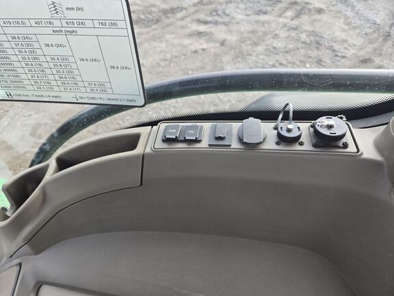 2025 John Deere 8RX 410 Tractor Rubber Track