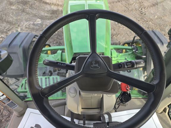 2025 John Deere 8RX 410 Tractor Rubber Track