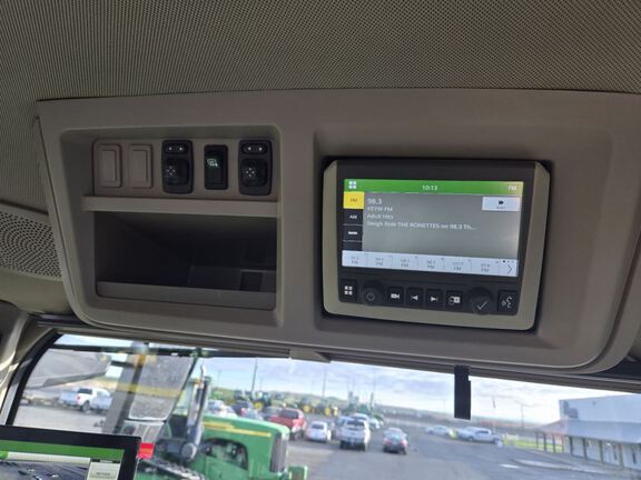 2025 John Deere 8RX 410 Tractor Rubber Track