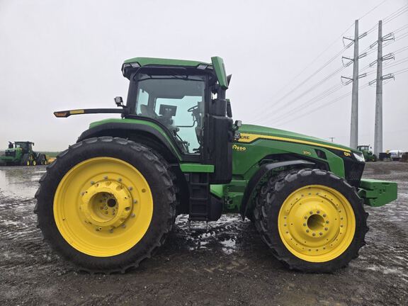 2025 John Deere 8R 370 Tractor