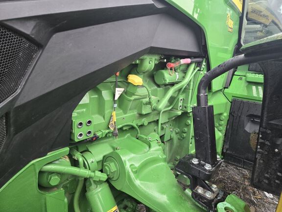 2025 John Deere 8R 370 Tractor