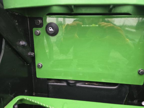 2025 John Deere 8R 370 Tractor