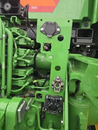 2025 John Deere 8R 370 Tractor