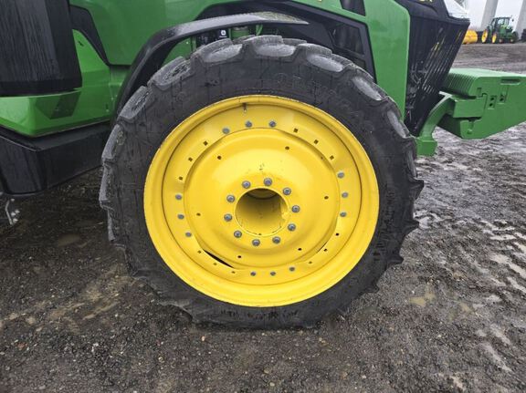 2025 John Deere 8R 370 Tractor