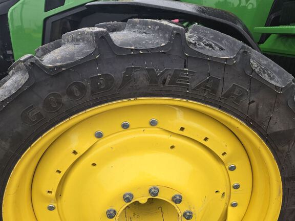 2025 John Deere 8R 370 Tractor